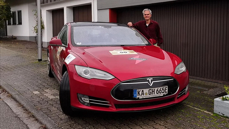 Tesla Model S смогла проехать 1,9 млн километров, но при этом пришлось заменить 13 моторов